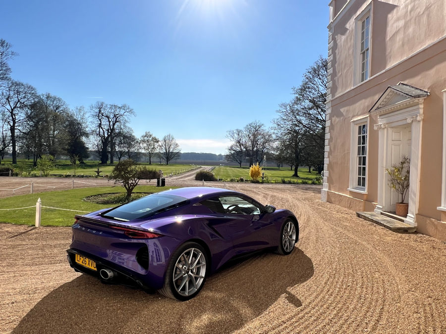 Lotus Emira