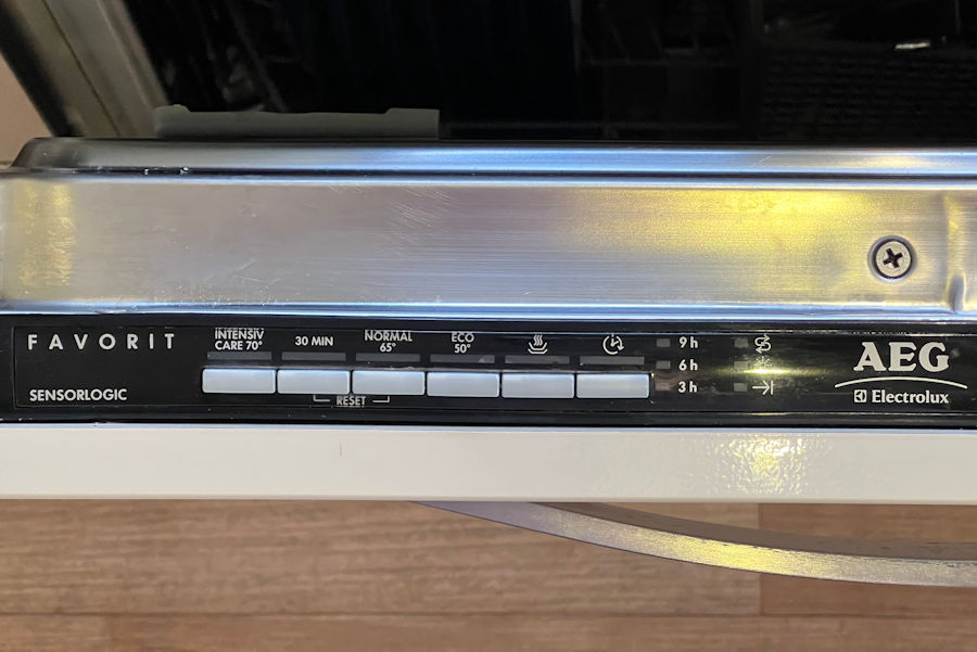Dishwasher controls